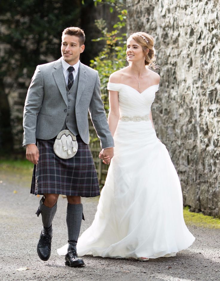 groom kilt outfit